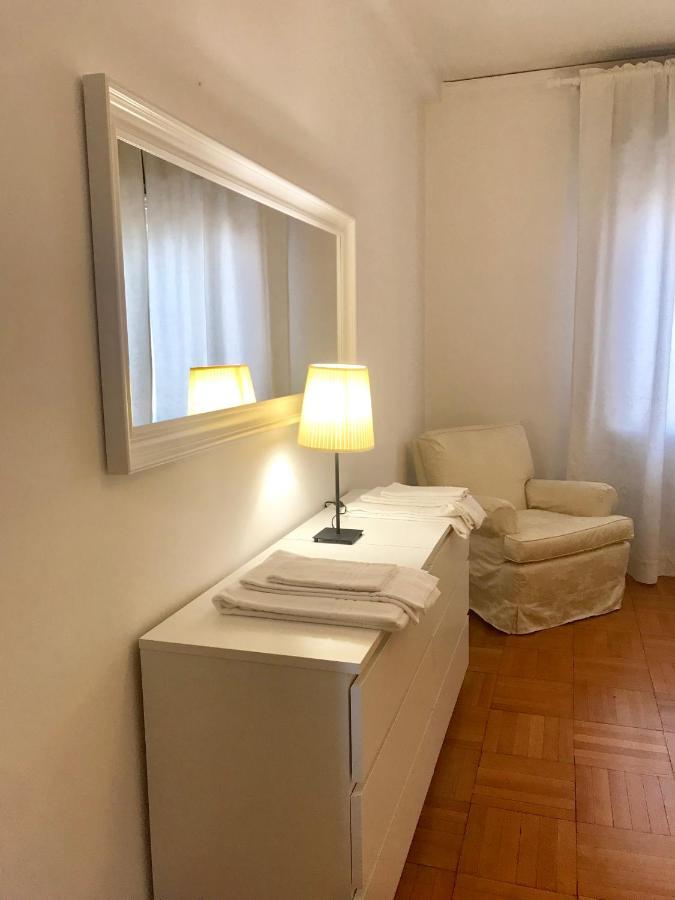 A Casa Di Sandro. Spazioso Appartamento Citycenter パドヴァ エクステリア 写真
