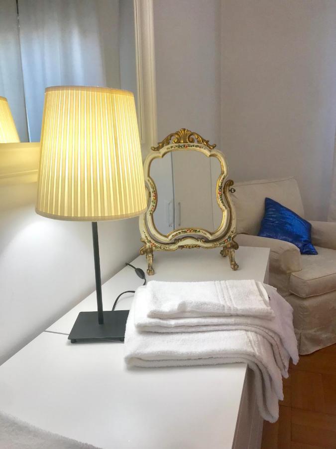 A Casa Di Sandro. Spazioso Appartamento Citycenter パドヴァ エクステリア 写真